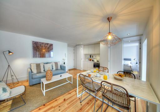 Canaan Lifestyle Apartments Lisbon Combro 77 by Get Your Stay - Housity