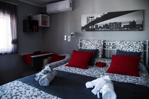 'Romeo & Juliet' Cozy Apartment With Breathtaking View - Housity