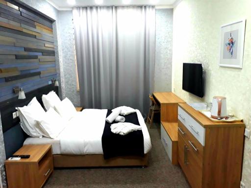 Small Hotel - Housity