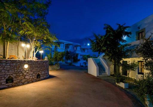 Contaratos Holiday Lettings 2 - Housity