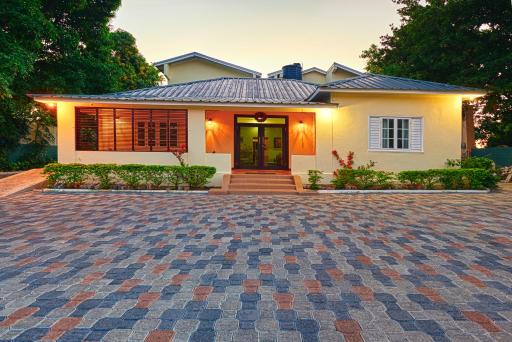Shirley Retreat - Housity