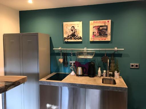 Boutique Hide & Seek, Bed & Beach - Housity