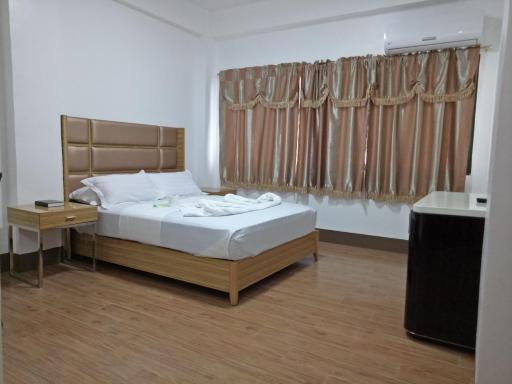 Meaco Hotel - Anilao - Housity