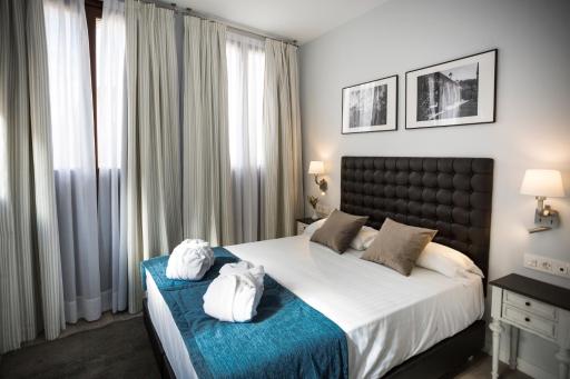 La Casa de la Trinidad Suites - Housity