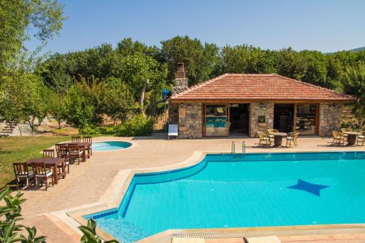 Doga Apartments - Housity