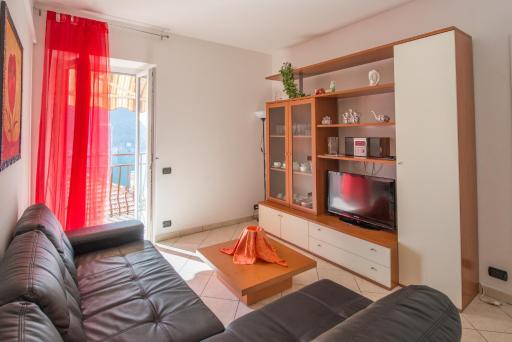 Pinky House - Housity