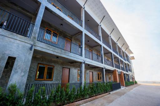Ton Fang Hotel - Housity