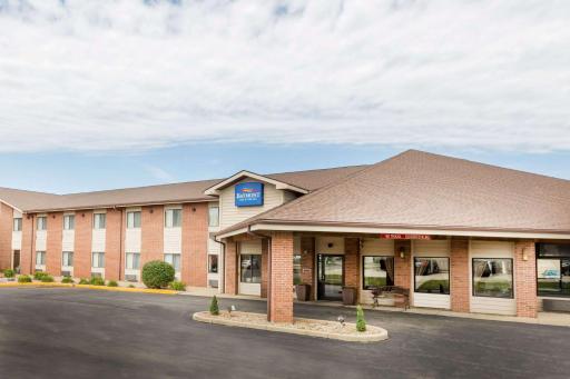 Baymont by Wyndham LeMars - Housity