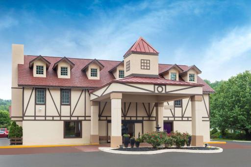 Baymont by Wyndham Helen - Housity