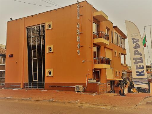 Family Hotel Kedara - Housity