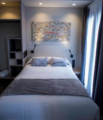 Hostal Sevilla Santa Justa - Adults only - Housity