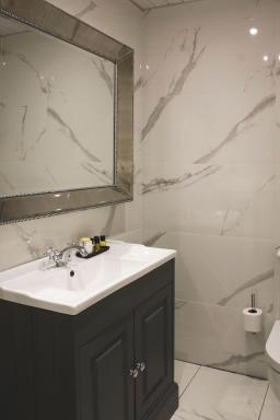 Leighinmohr House Hotel - Housity