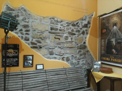 Casa Cinema Paradiso - Housity