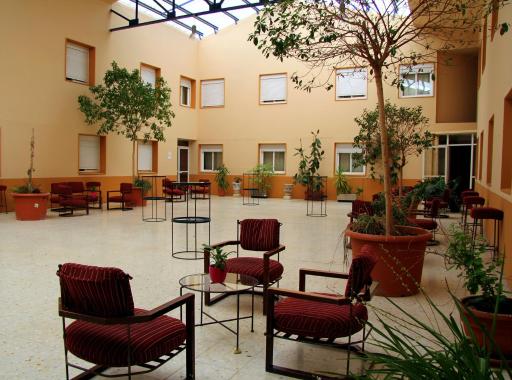 AHC Hoteles Cáceres - Housity