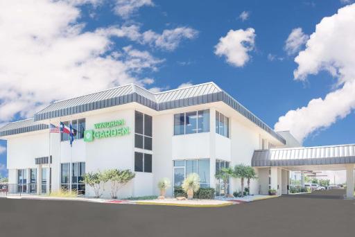 Wyndham Garden Midland - Housity
