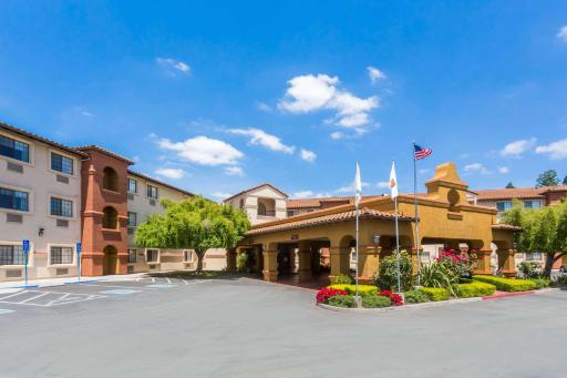 Wyndham Garden Silicon Valley - Housity