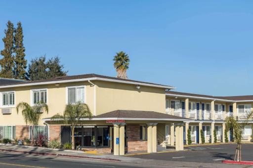 Vallejo Inn - Housity