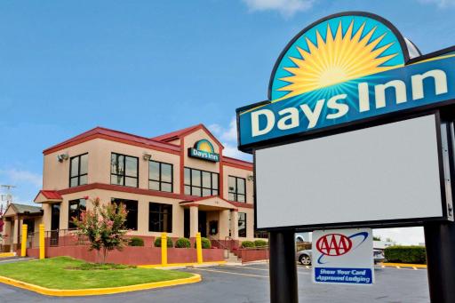 Days Inn by Wyndham Lawrenceville - Housity