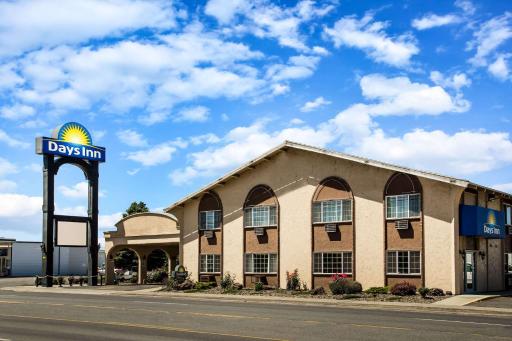 Days Inn by Wyndham Yakima - Housity