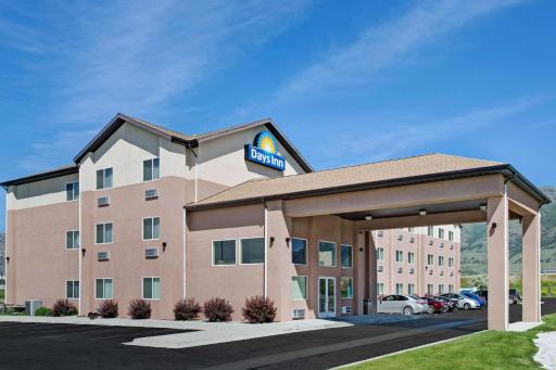 Days Inn by Wyndham Brigham City - Housity