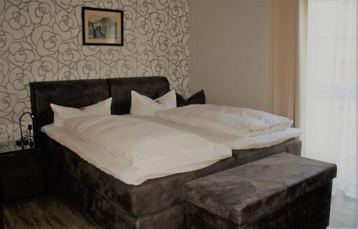 Hotel Schöne Aussicht - Housity