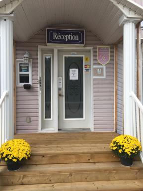 Auberge Motel Panorama - Housity