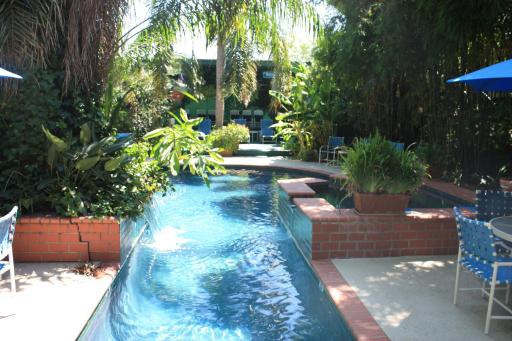 The Green House Inn - Housity