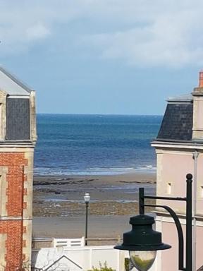 Hotel de Normandie - Housity