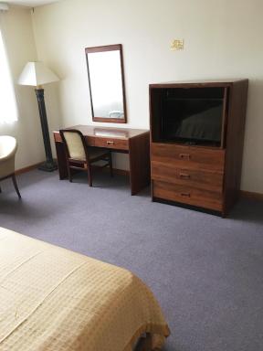 Village Motel - Housity