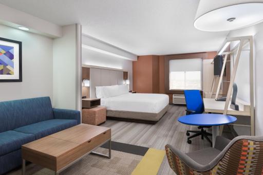 Holiday Inn Express & Suites - Nearest Universal Orlando, an IHG Hotel - Housity
