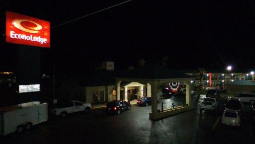 Econo Lodge - Housity