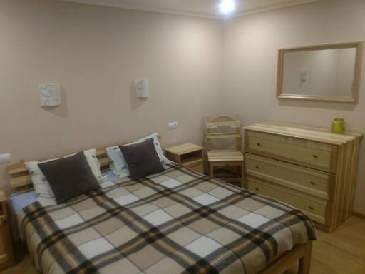 U Yuliyi - Housity