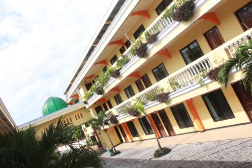 Mega Bintang Sweet Hotel 2 - Housity