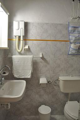 Kiki Apartments - Housity