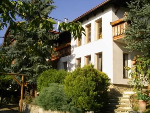 Farma Zdrowia - Housity