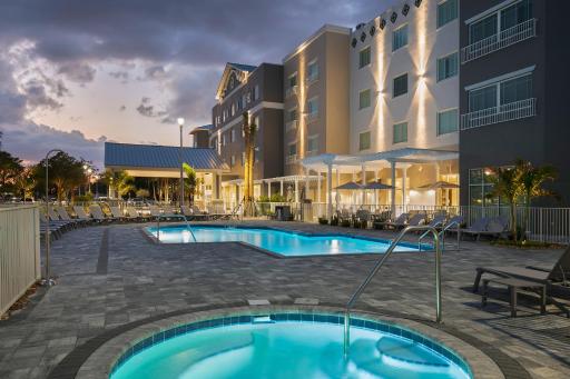 Carlisle Inn Sarasota - Hizvo
