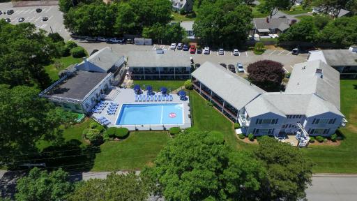 Blue Rock Resort - Housity