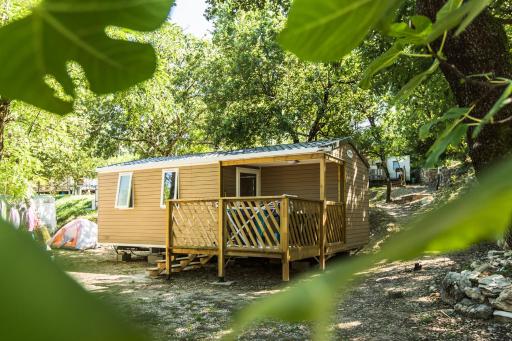 Camping les Chênes - Housity