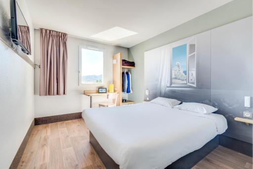B&B HOTEL Brignoles - Housity