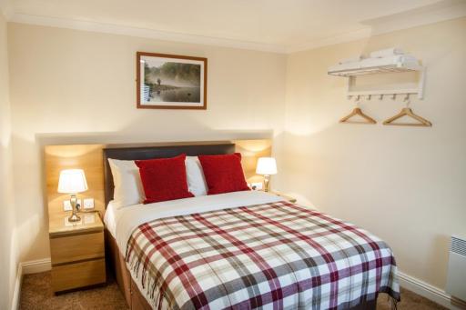 The Fir Tree Country Hotel - Housity
