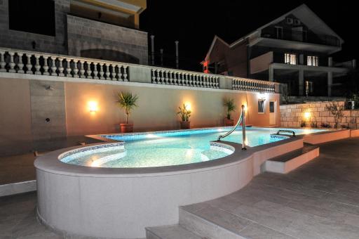 Pontus Luxury Apartments - Hizvo