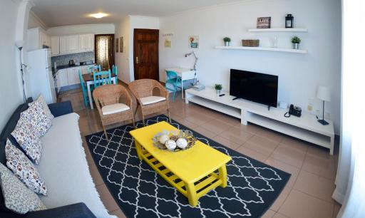 Summer Breeze - Housity