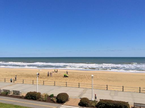 Ocean's 24 - Housity