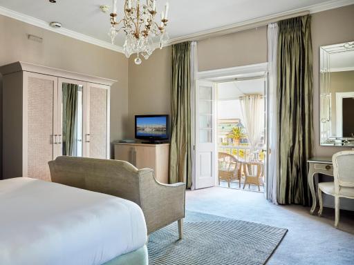 Dock House Boutique Hotel and Spa by NEWMARK - Housity