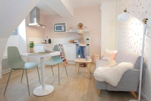 Sleepinconcarneau, 200 m de la mer, centre-ville piétonnier - Housity