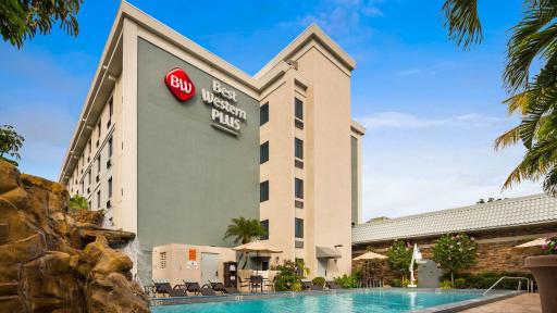 Best Western Plus Hollywood/Aventura - Housity