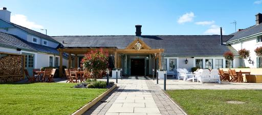 The Bluebird Inn at Samlesbury - Housity