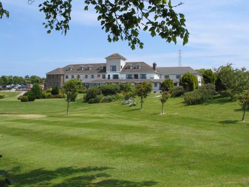 Bowood Park Hotel - Housity