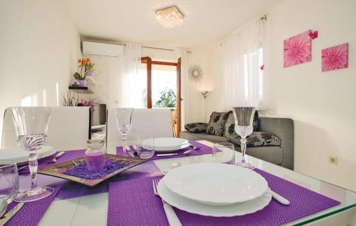 Apartment Rosana - Housity