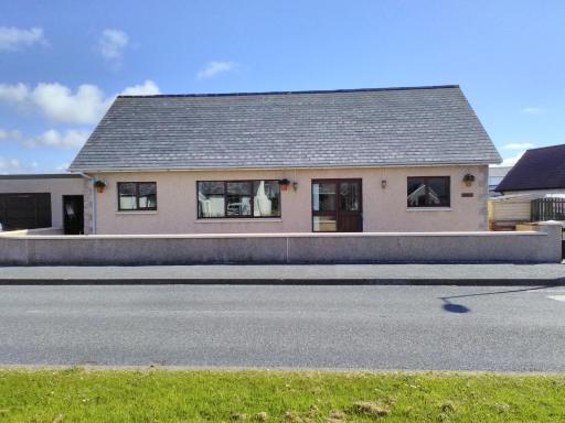 Kells roadside - Housity